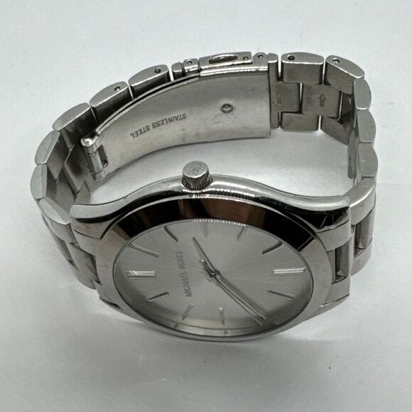 Michael Kors Slim Runway MK3178 Women's Silver Analog Dial Quartz Watch JNA609 - Picture 6 of 11